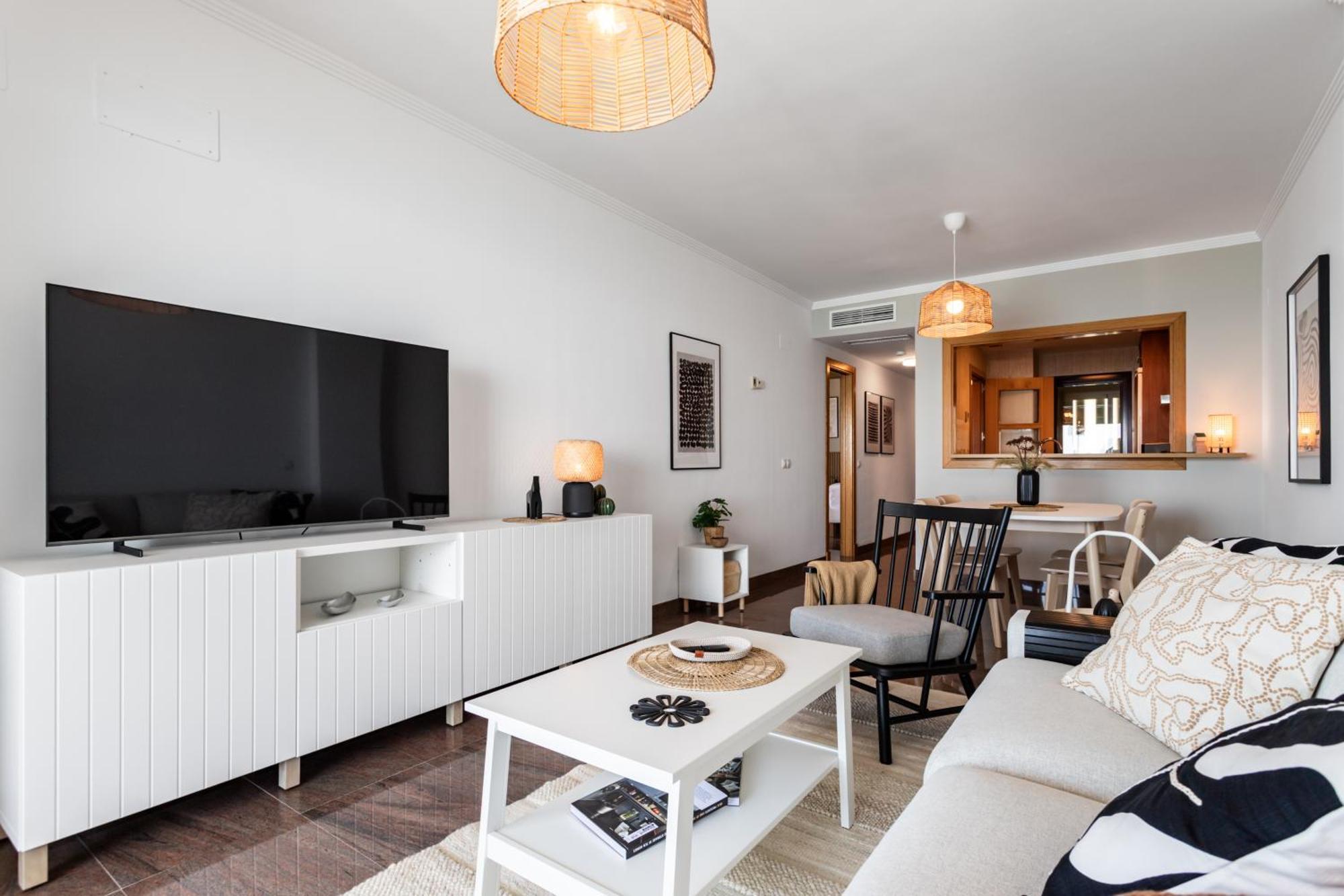 Buenavista Lifestyle By Sur Suites Фуэнхирола Экстерьер фото